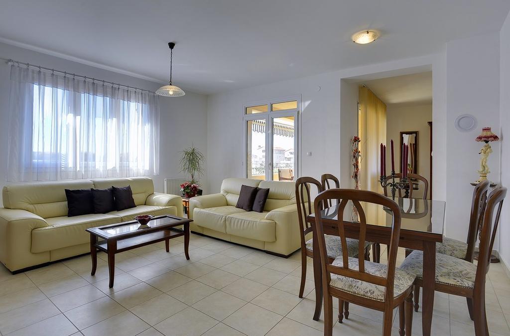 Bella Apartment *